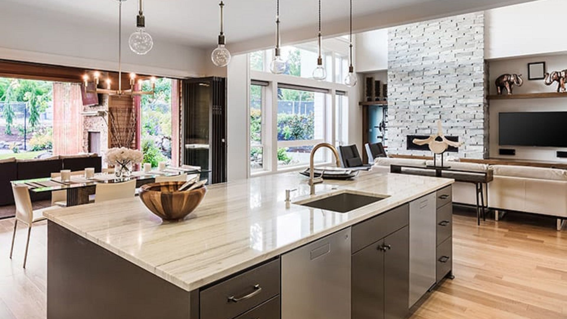 Modern Farmhouse Remodeling Experts: Blending Rustic Charm with Contemporary Comfort